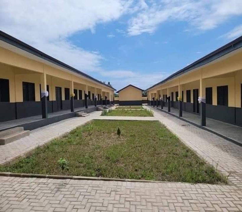 girls-dorm